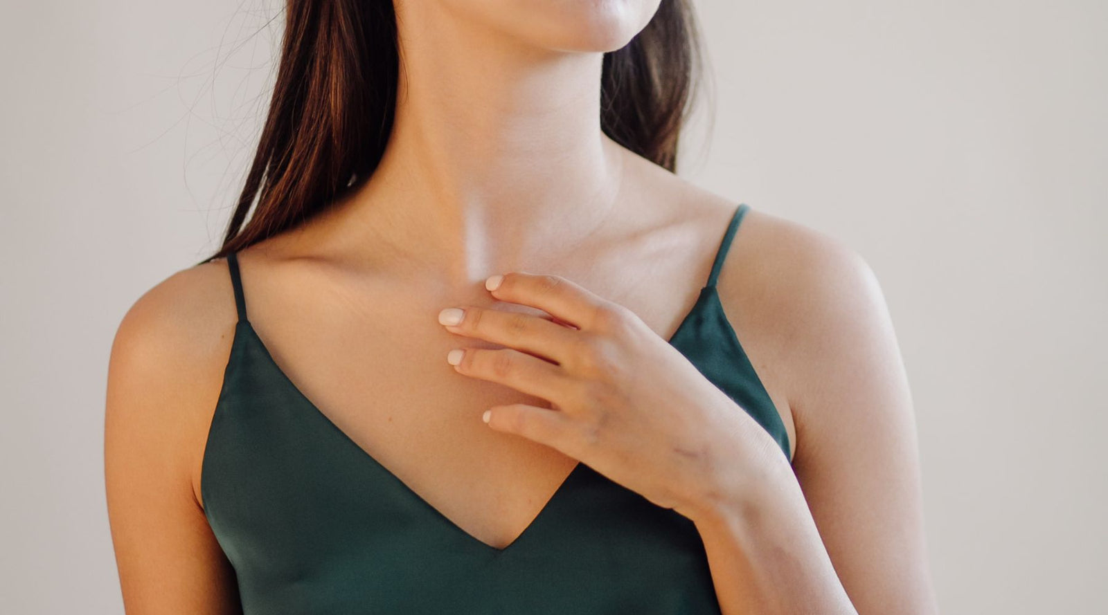 Choosing a professional jelly mask for the neck and neckline