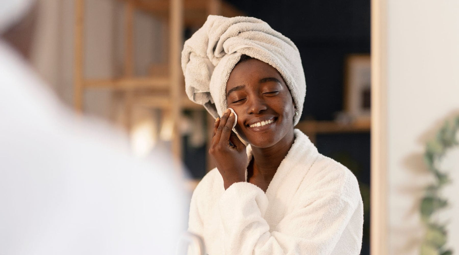 Woman skincare routine happy using a professional hydrojelly mask